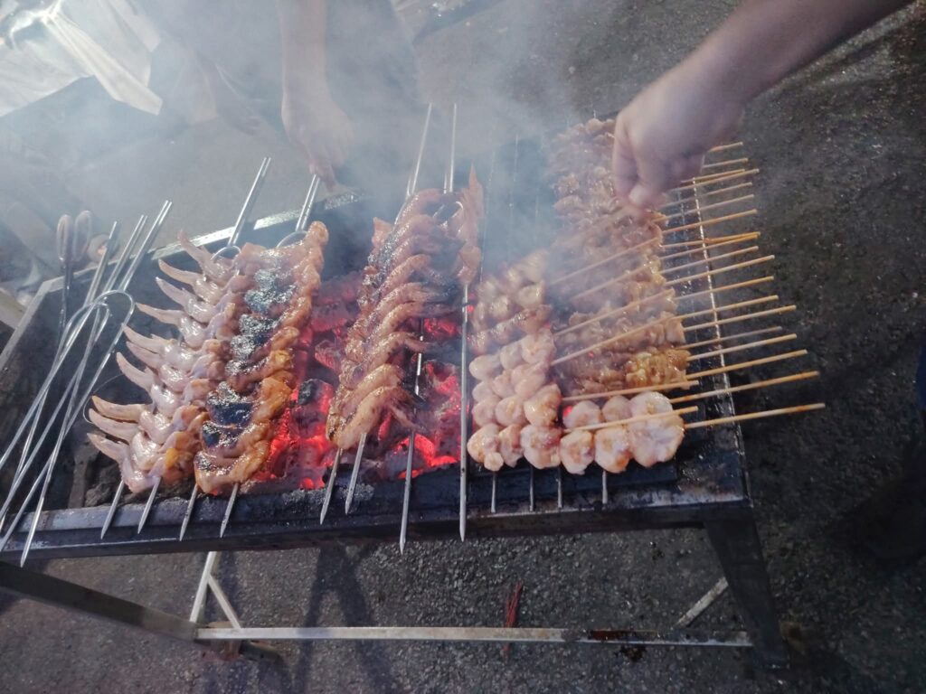 Wing Panggang, Ayam Panggang Murah Di Kuching.