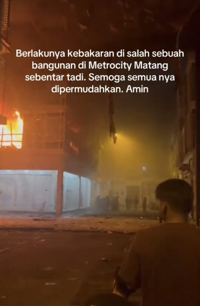 Kebakaran Di MetroCity